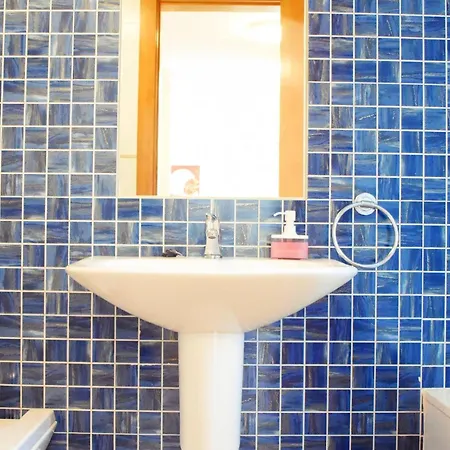 Cozy Apatment Just 10 Mins From The City Centre Málaga Exterior foto
